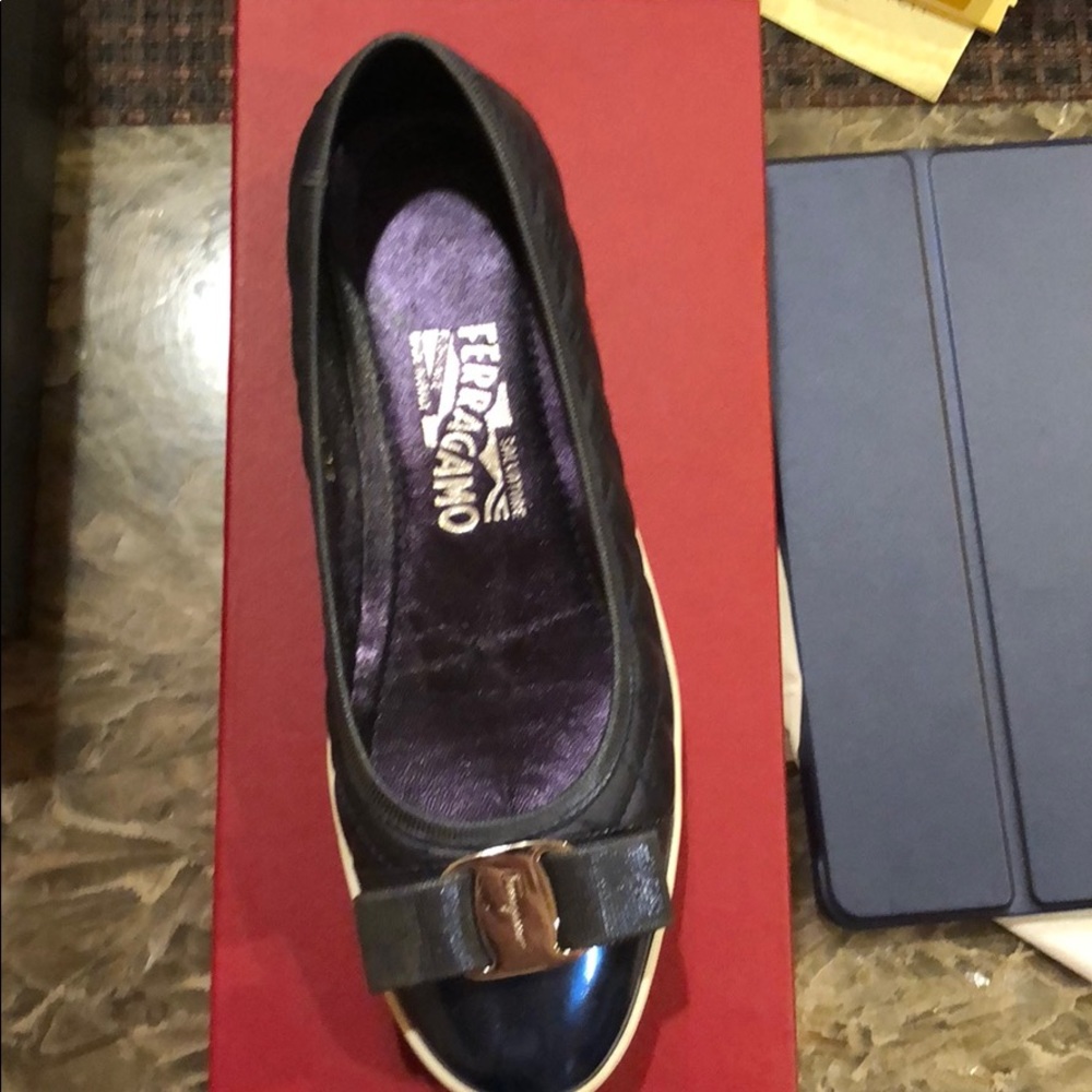 Ferragamo flat shoes